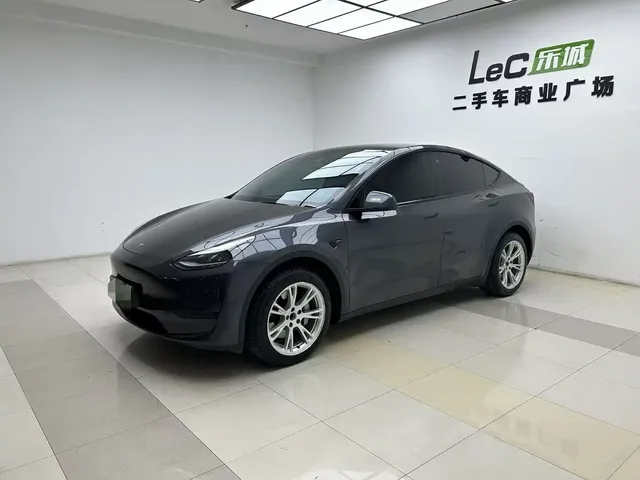 Tesla Model Y 2022 Facelift Rear-Wheel Drive Version