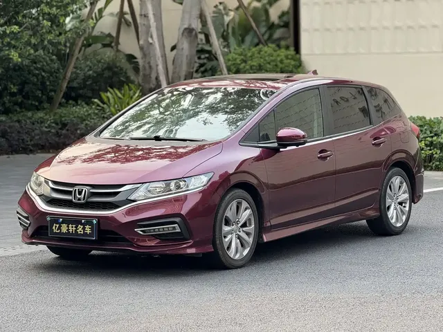 Honda Jade 2017 1.8L Automatic Comfort Edition 5-seater