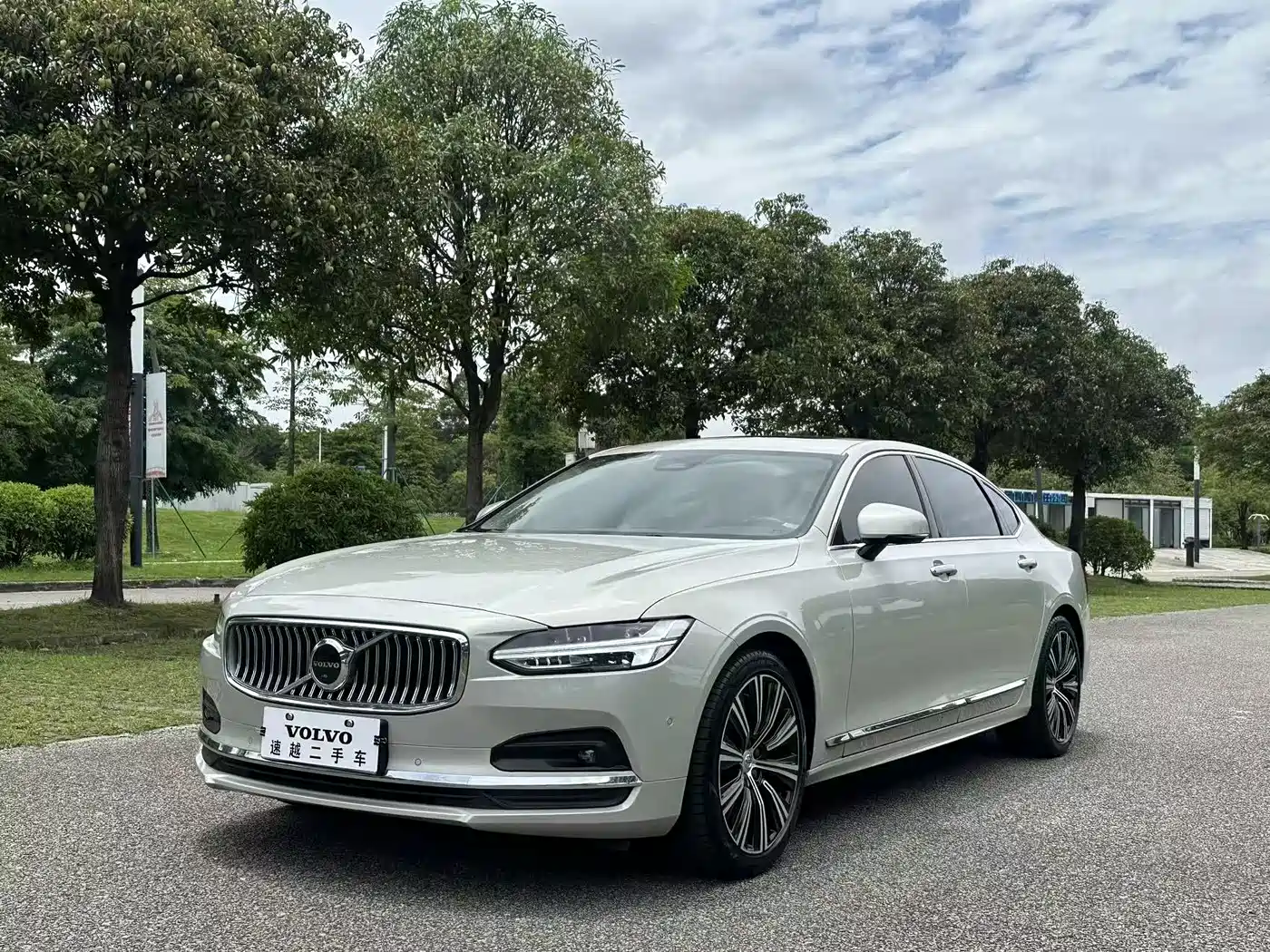 Volvo S90 2021 B5 Elegance Luxury Edition