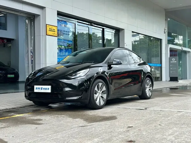 Tesla Model Y 2022 Facelift Rear-Wheel Drive Version
