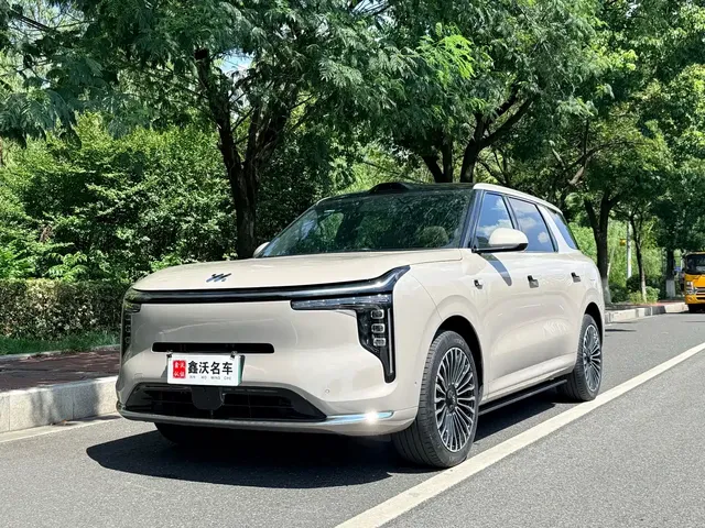 IM Motors IM LS8 2026 Model Base Version 5-seater Long Range Edition