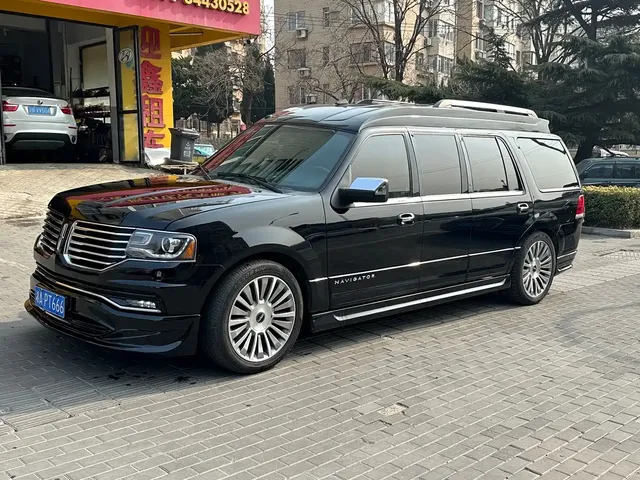Lincoln Navigator 2018 Model 3.5T Presidential Series China V