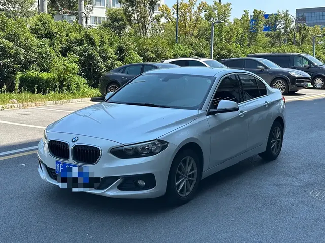BMW 1 Series 2018 118i Fashion Edition