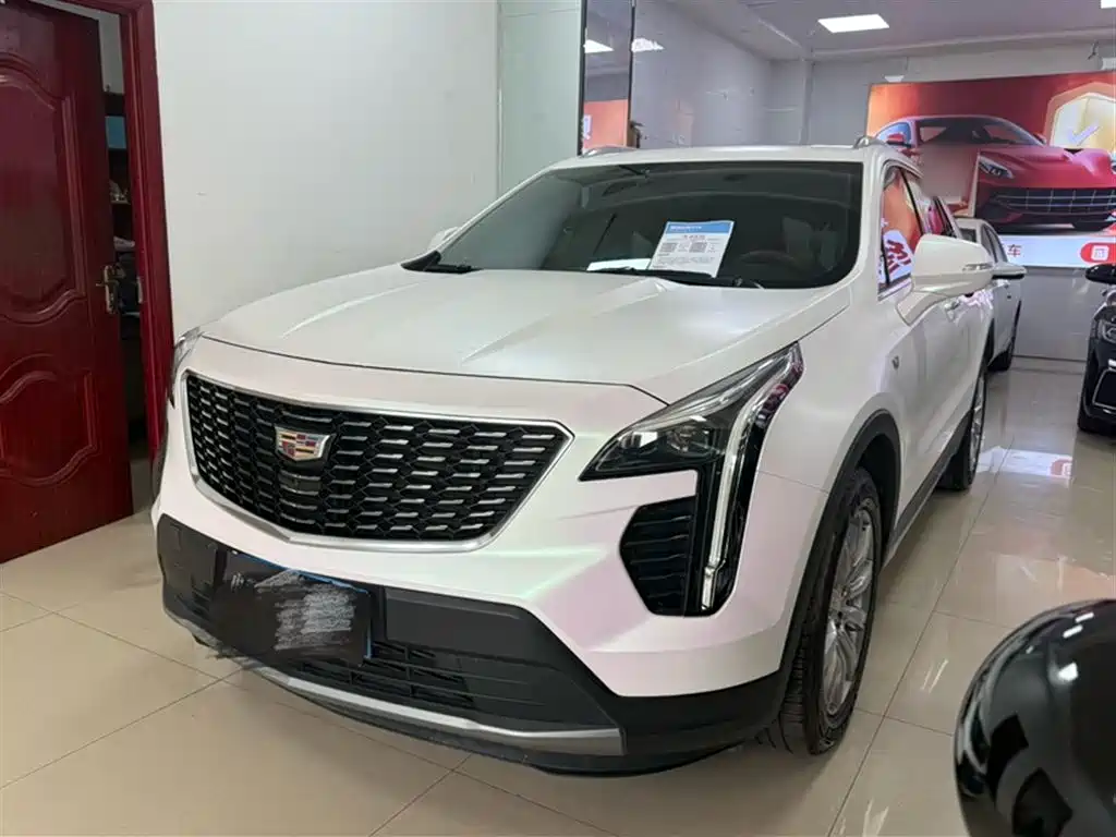 Cadillac XT4 2021 28T FWD Premium Edition