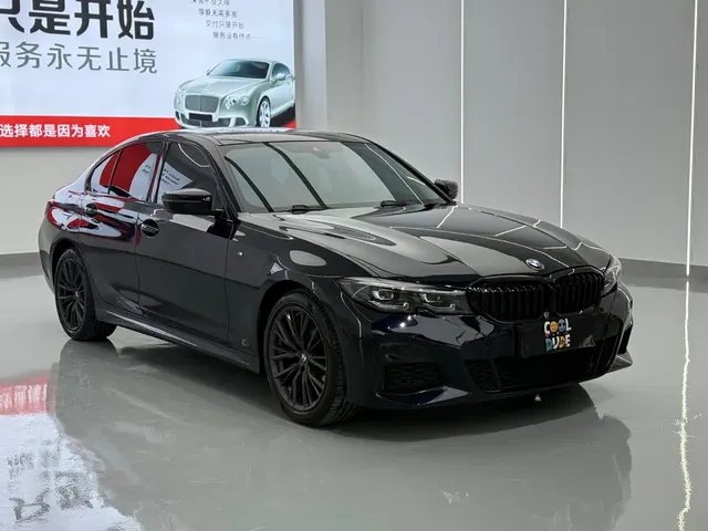 BMW 3 Series 2022 Facelift 330i M Sport Shadow Edition