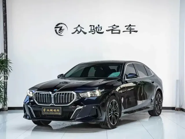BMW 5 Series 2025 530Li Leading M Sport Package