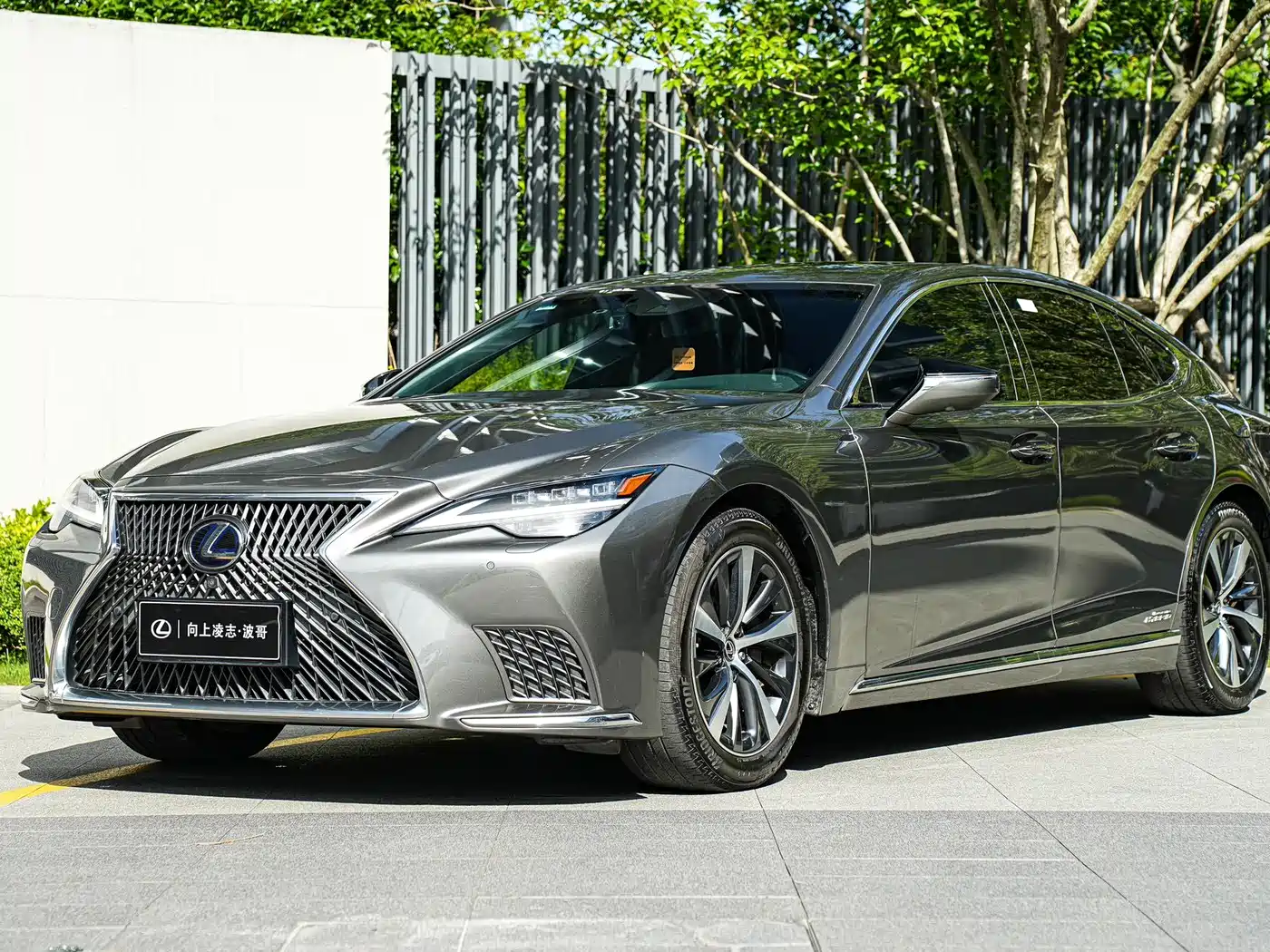 Lexus LS 2021 500h Excellence Edition