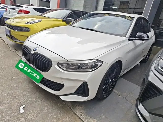 BMW 1 Series 2023 125i M Sport Shadow Edition