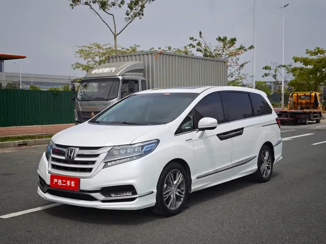 Honda Elysion 2019 2.0L Hybrid Supreme Edition