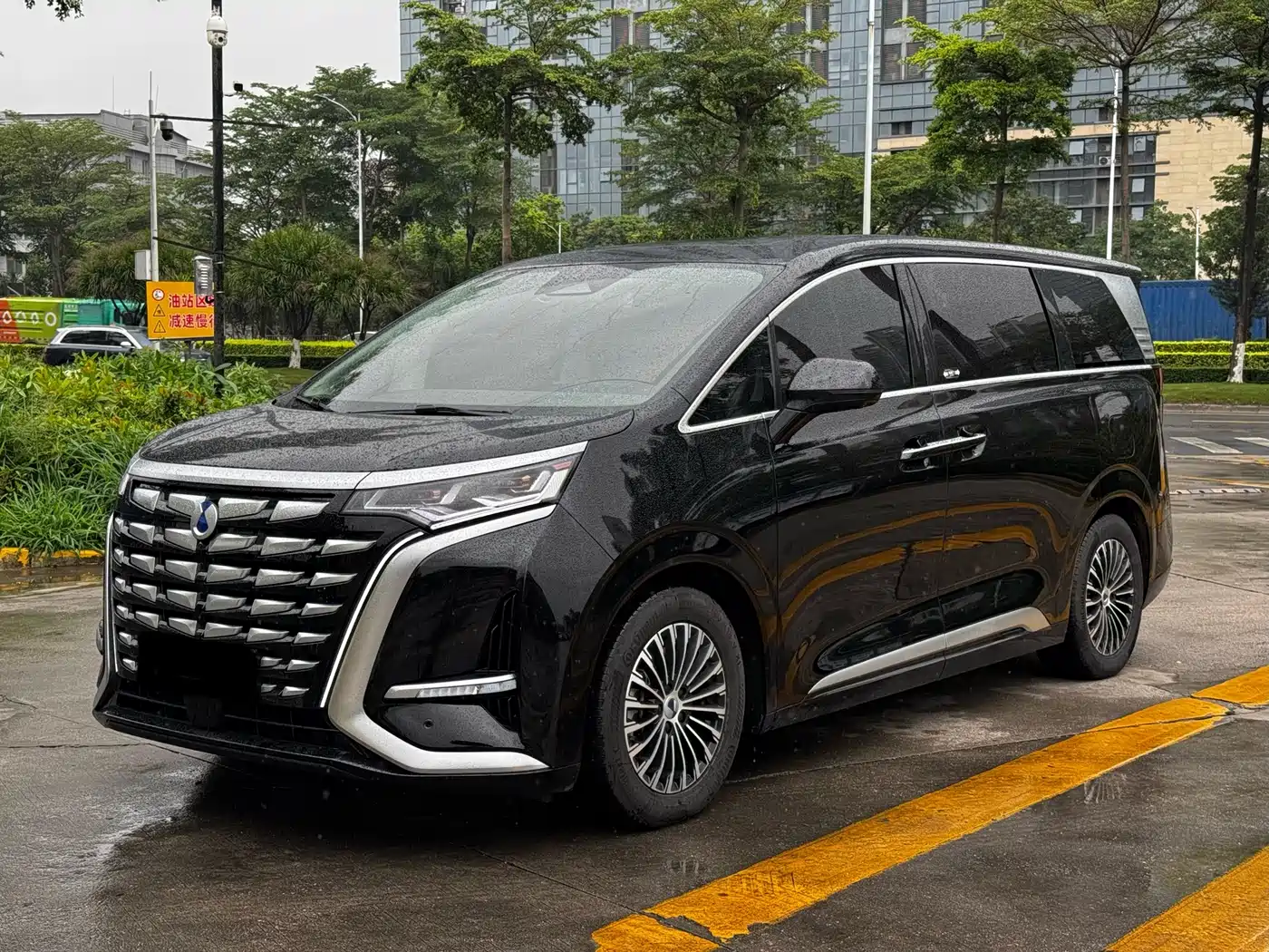Denza D9 2024 DM-i 980 AWD Prestige