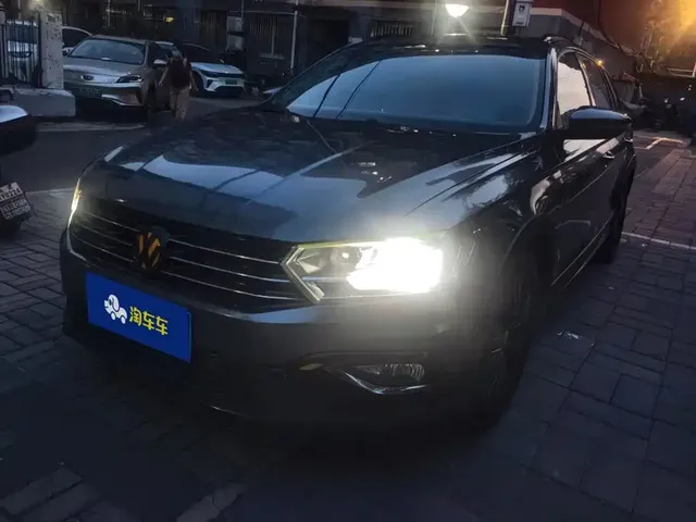 Volkswagen C-TREK 2018 230TSI DSG Luxury