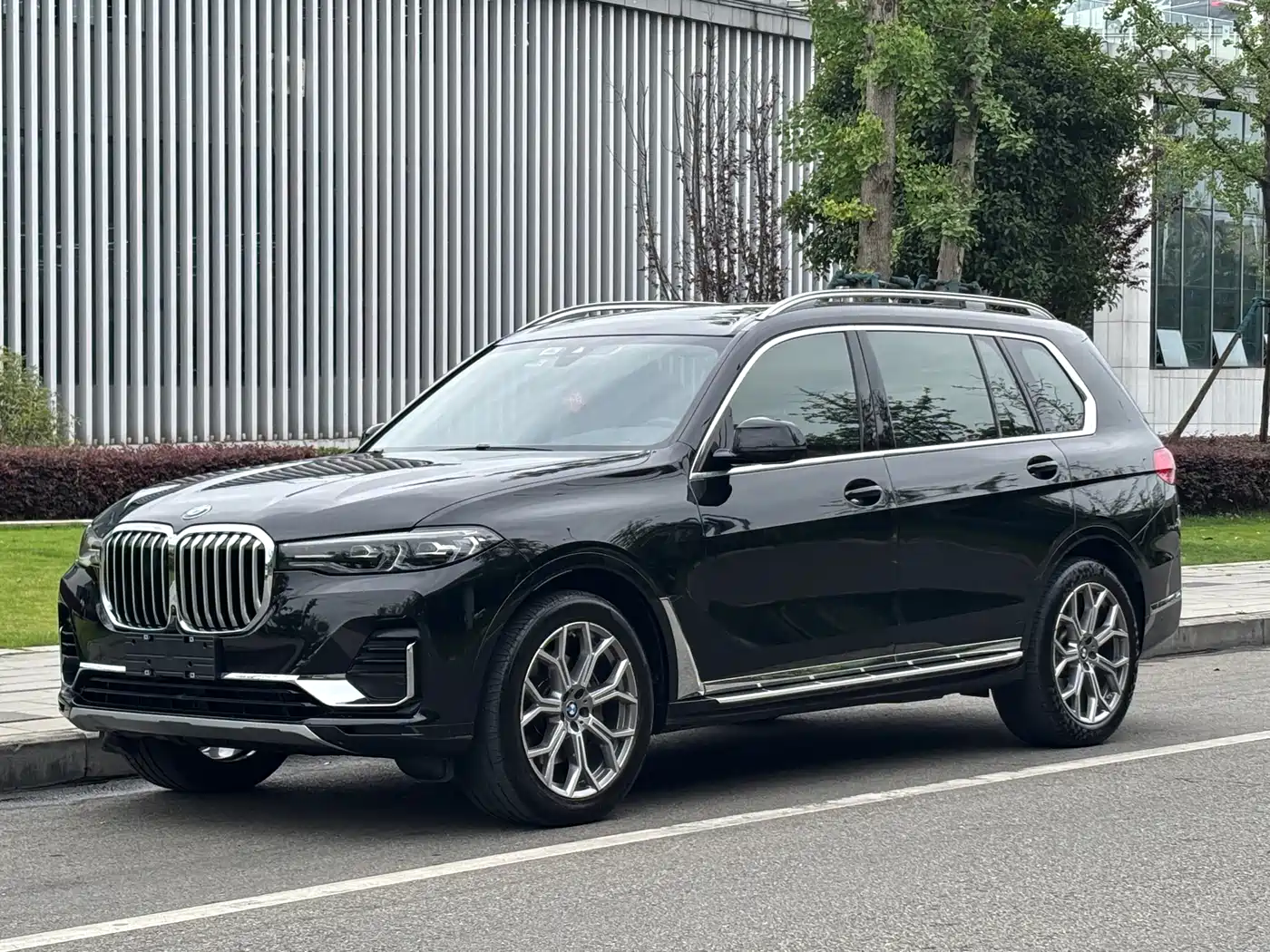 BMW X7 2021 xDrive40i Leading Luxury Package