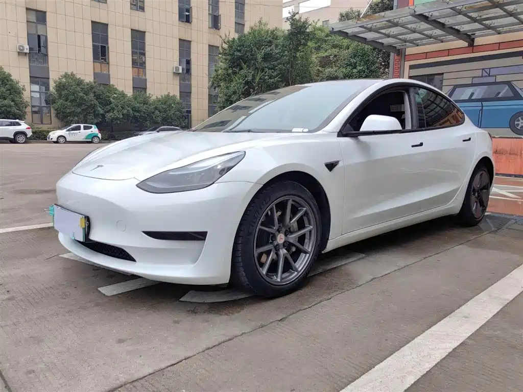 Tesla Model 3 2021 Standard Range Rear-Wheel Drive Upgrade