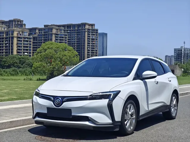 Buick Velite 6 2022 Connected Fashion PLUS