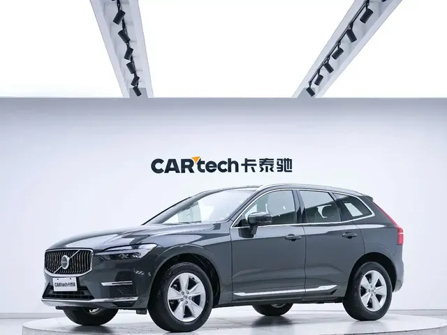 Volvo XC60 2022 B5 AWD Sport