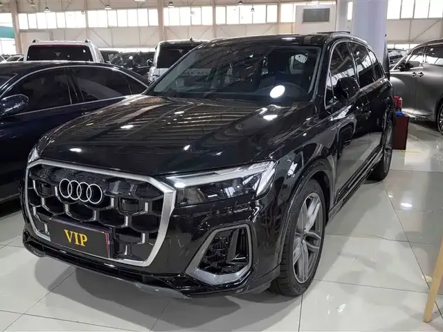 Audi Q7 2023 55 TFSI quattro S Premium