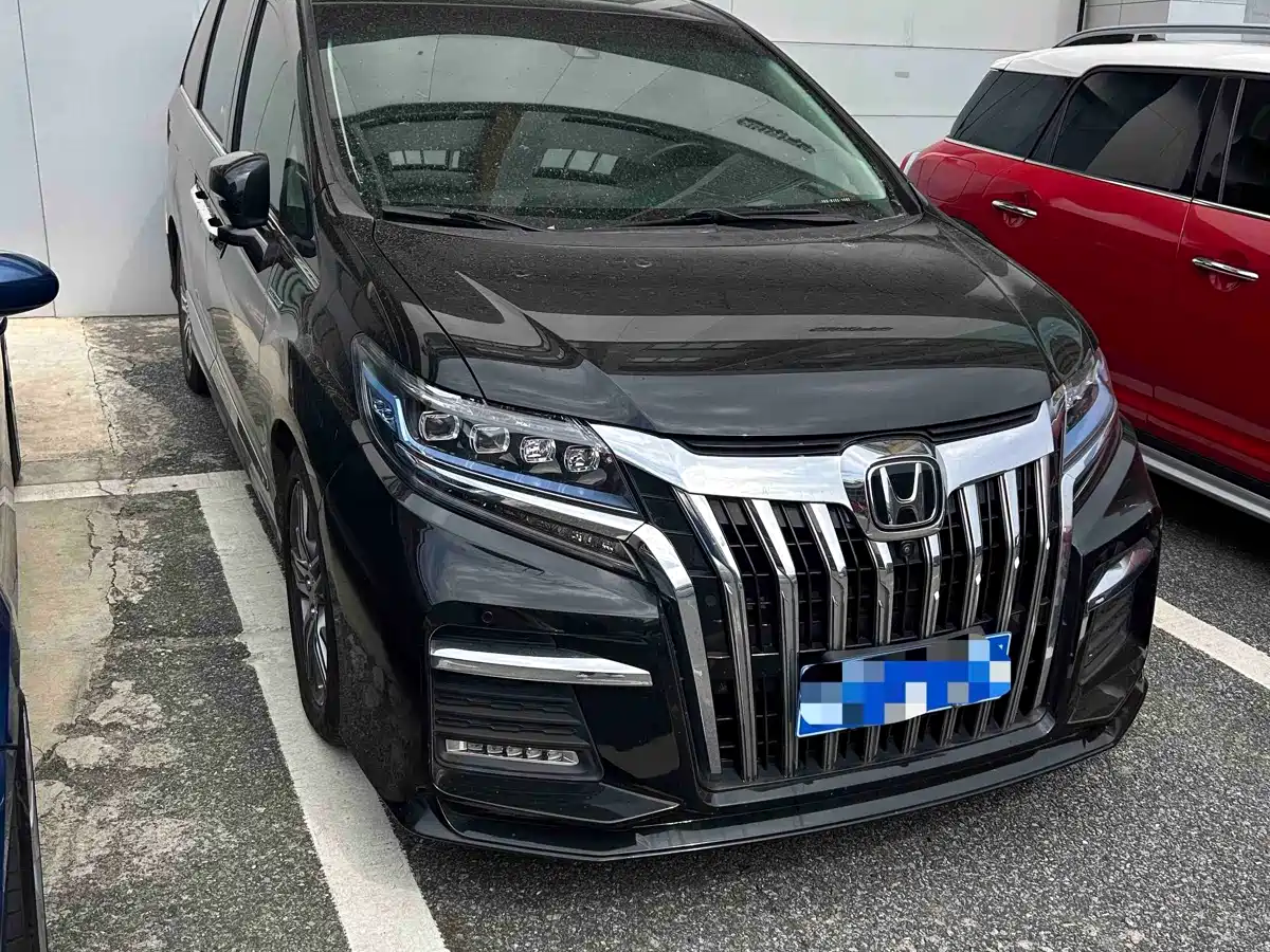 Honda Elysion 2019 2.0L Hybrid Supreme Edition