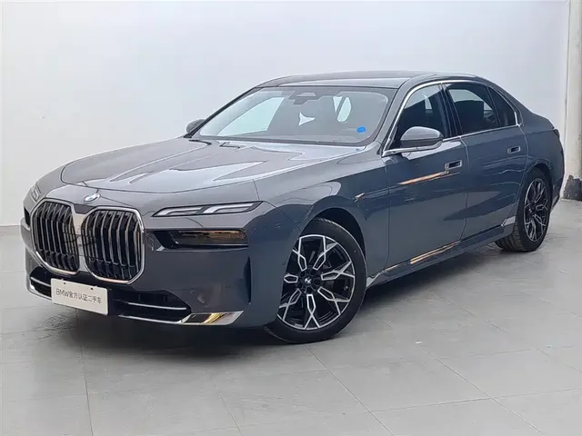 BMW 7 Series 2023 Model 735Li M Sport Package