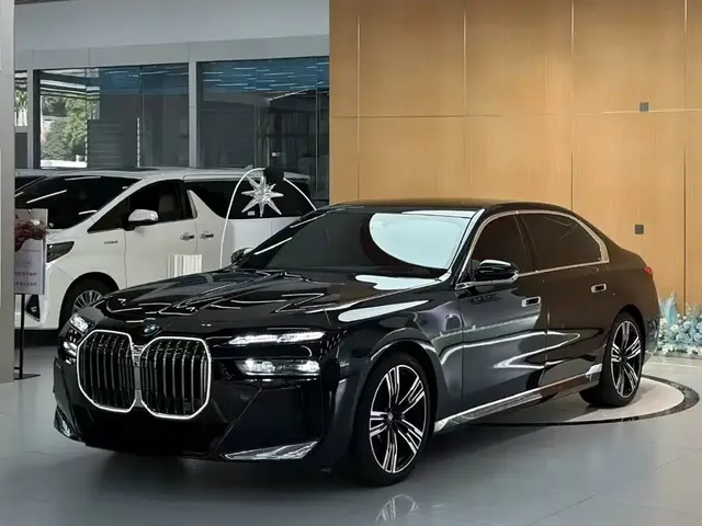 BMW 7 Series 2023 740Li Exclusive M Sport Package