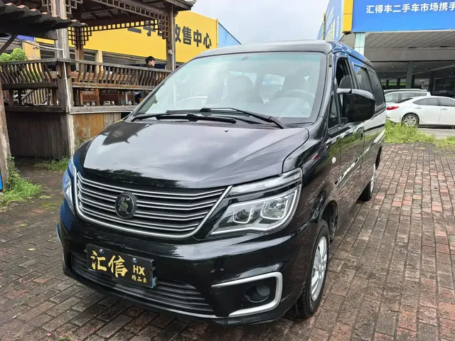 Dongfeng Fengxing Lingzhi 2020 M5L 1.6L Comfort 7-Seater