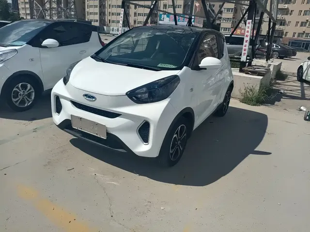 QQ New Energy Little Ant 2019 4-Seater Smart Enjoy Edition 35kWh