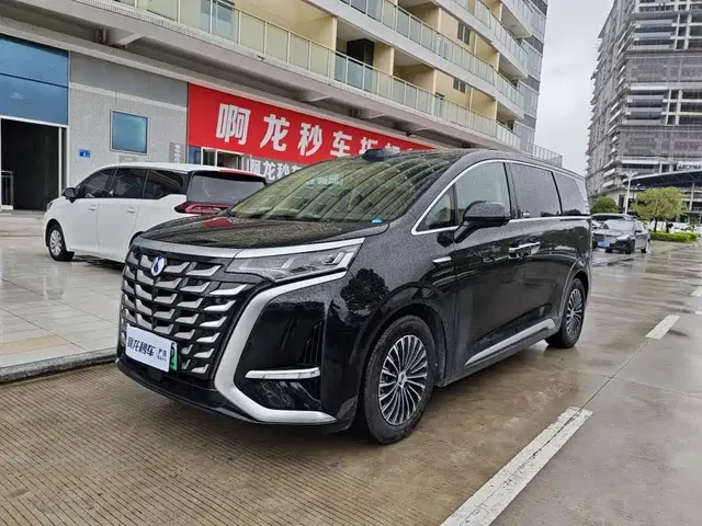 Denza D9 2025 Model DM-i Smart Drive Edition 1020 AWD Flagship