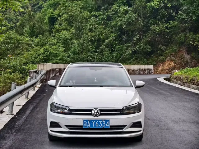 Volkswagen Polo 2019 Plus 1.5L Automatic Colorful Tech Edition