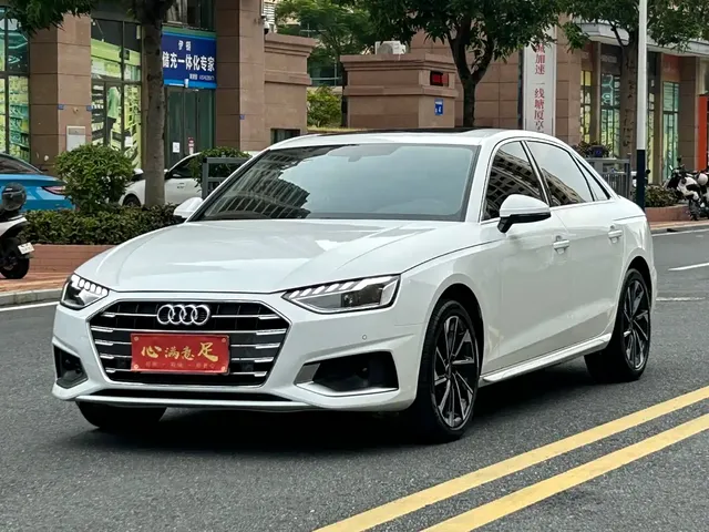 Audi A4L 2022 40 TFSI Fashion Elegance