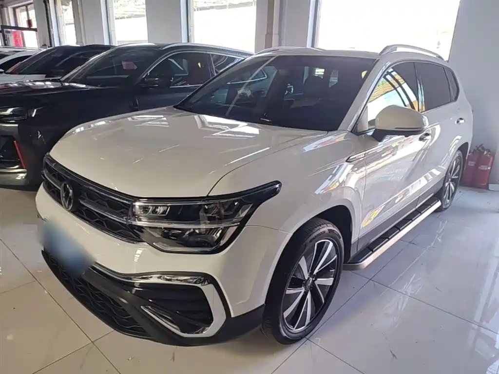 Volkswagen Tharu 2023 300TSI 2WD Bright Moon Edition