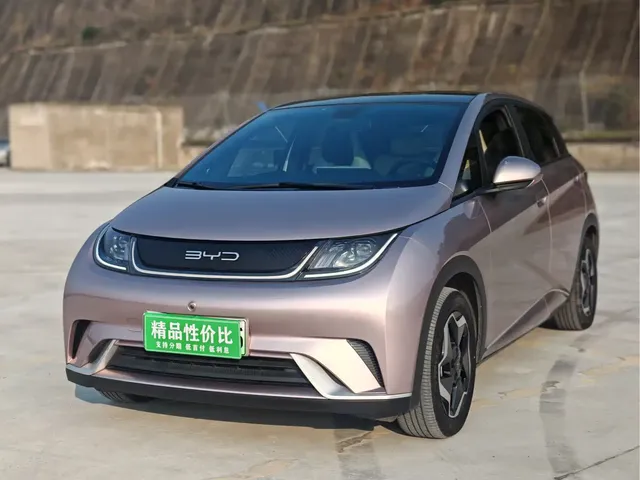 BYD Dolphin 2023 420km Fashion Edition