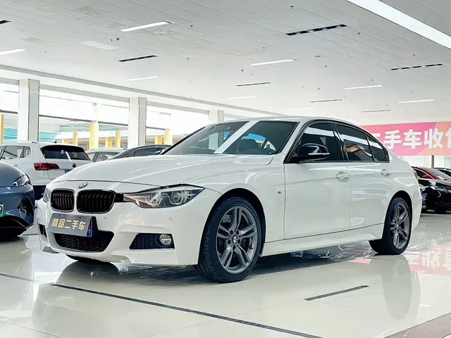 BMW 3 Series 2018 330i M Sport Black Night Edition