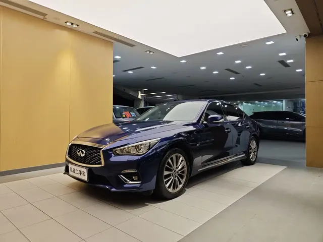 Infiniti Q50L 2018 2.0T Premium Edition (China VI)