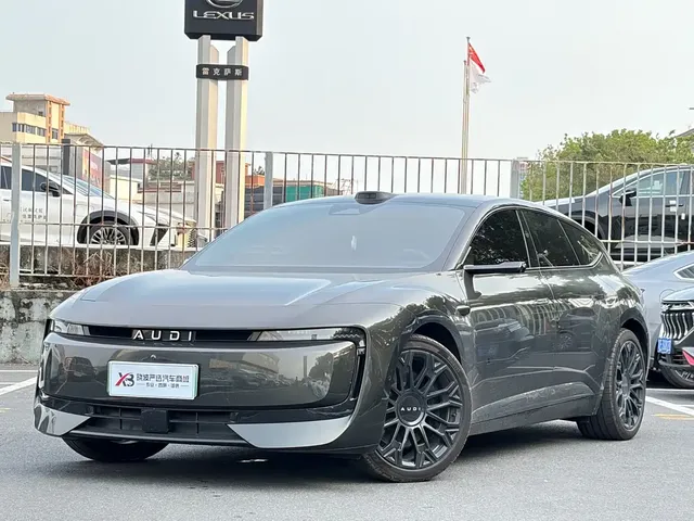 Audi E5 Sportback 2025 300kw 2WD
