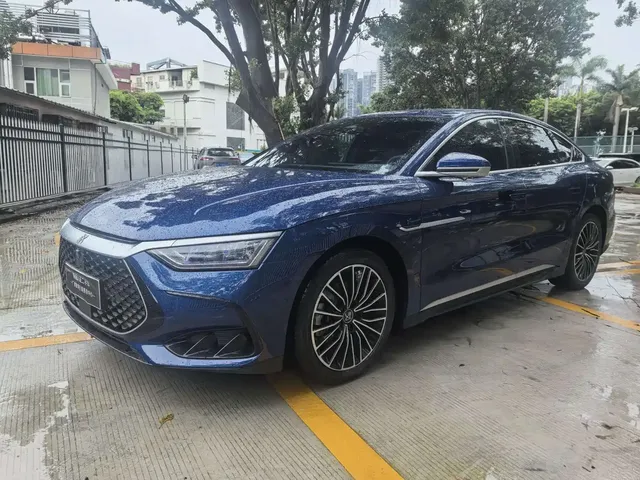 BYD Han 2022 DM-i 121KM Premium Edition