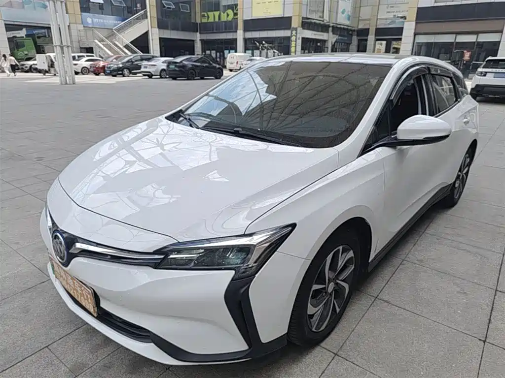 Buick Velite 6 2019 Connected Smart Edition
