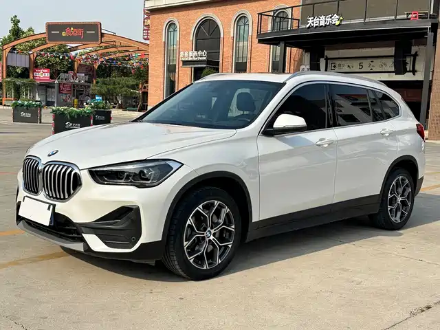 BMW X1 2022 sDrive25Li Leading