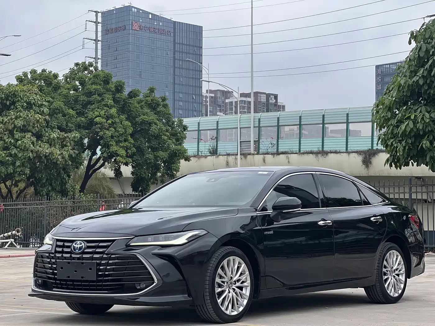 Toyota Avalon 2023 Hybrid 2.5L XLE Premium Edition