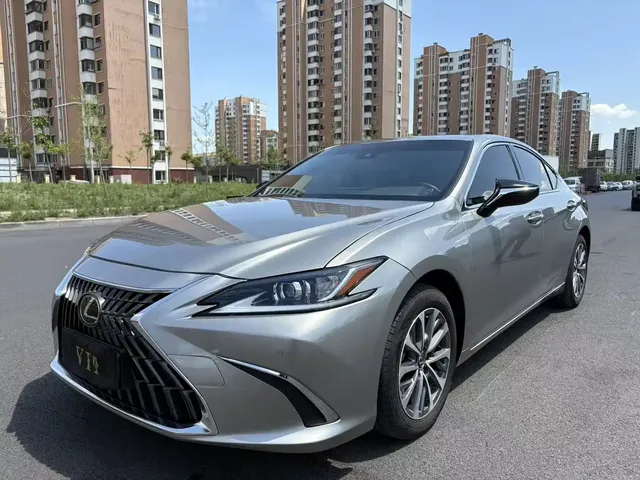 Lexus ES 2024 200 Premium Edition