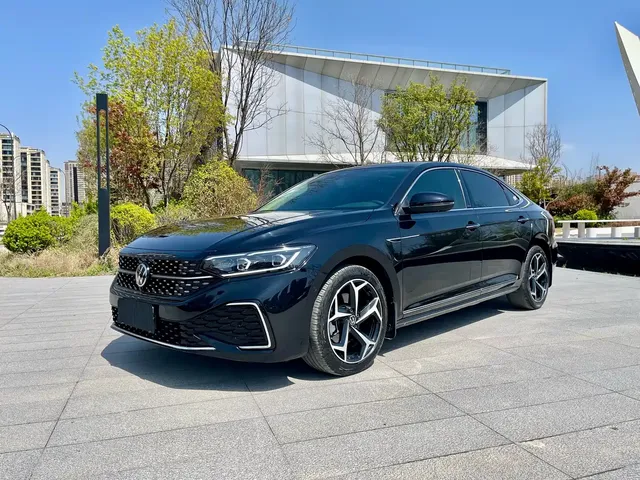 Volkswagen Passat 2024 380TSI Starlight Luxury Edition