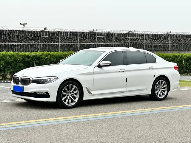 BMW 5 Series 2018 528Li Launch Special Edition