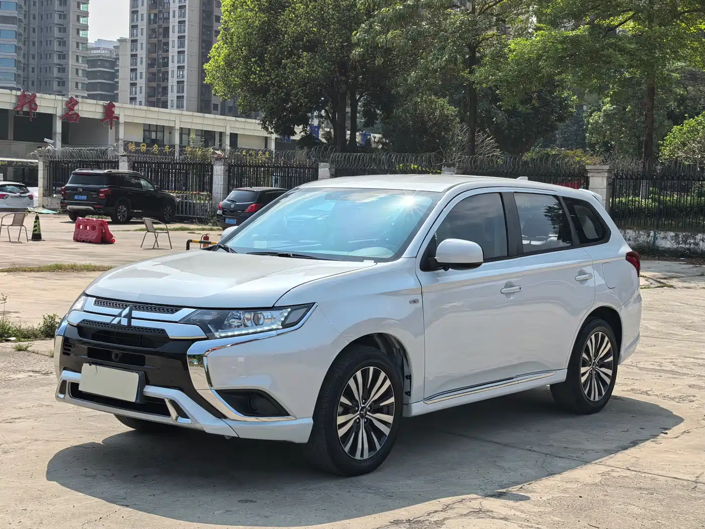 Mitsubishi Outlander 2021 Facelift 2.0L 2WD Comfort Edition 5-Seater