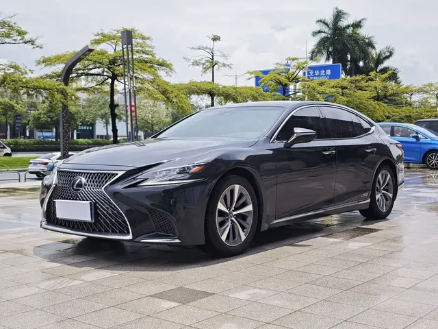 Lexus LS 2020 500h Excellence (China VI)