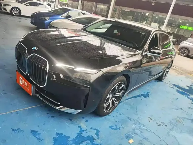 BMW 7 Series 2023 Model 735Li M Sport Package