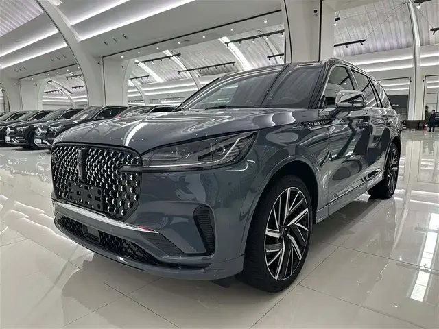 Lincoln Aviator 2024 3.0T V6 AWD Presidential Edition 6-Seater