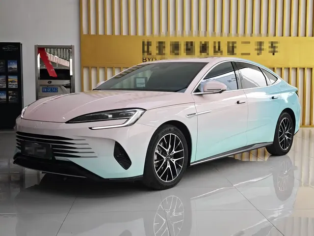 BYD Seal 2024 Glory Edition DM-i 1.5L 121km Luxury