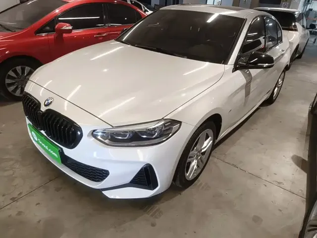 BMW 1 Series 2023 120i M Sport Shadow Edition