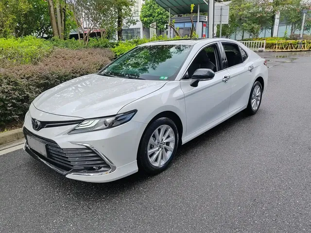 Toyota Camry 2023 2.0G Luxury Edition