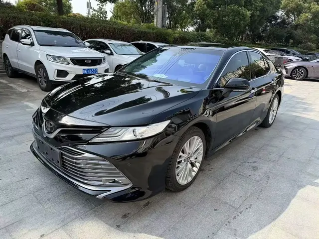 Toyota Camry 2021 2.5G Luxury Edition