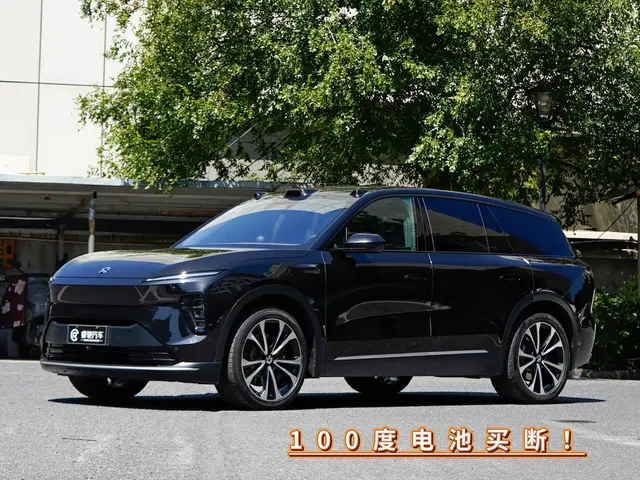 NIO ES8 2023 75kWh