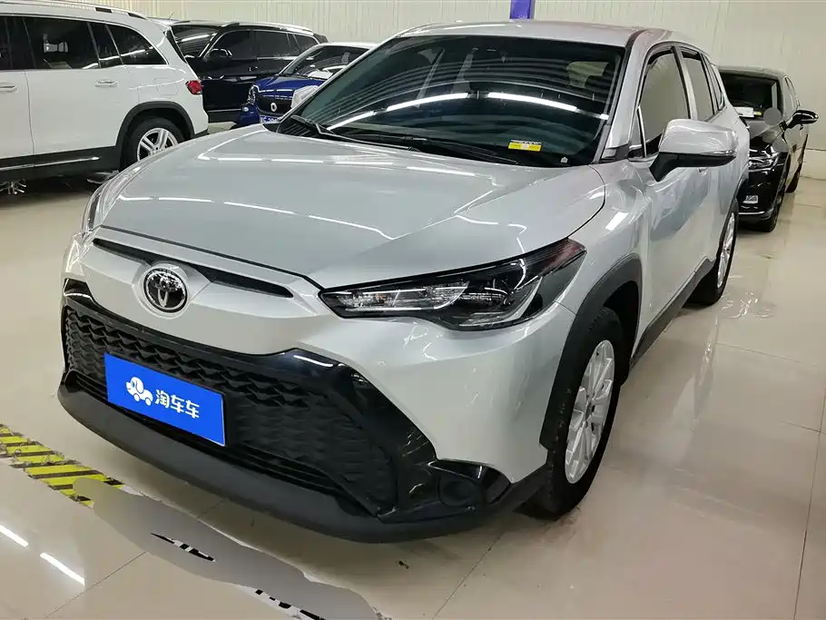 Toyota Frontlander 2022 2.0L CVT Leading Edition